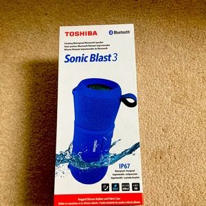 Toshiba sonic blast 3 floating speaker waterproof New